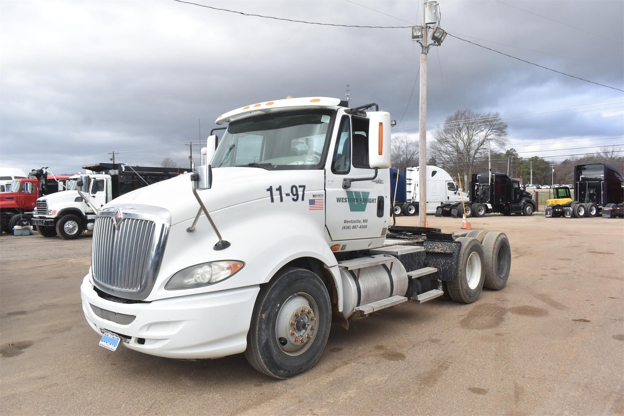 2011 International ProStar Semi Trucks/Trailer