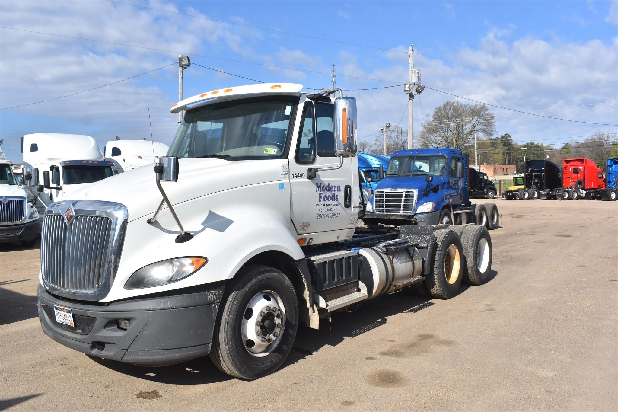 2015 International ProStar Semi Trucks/Trailer