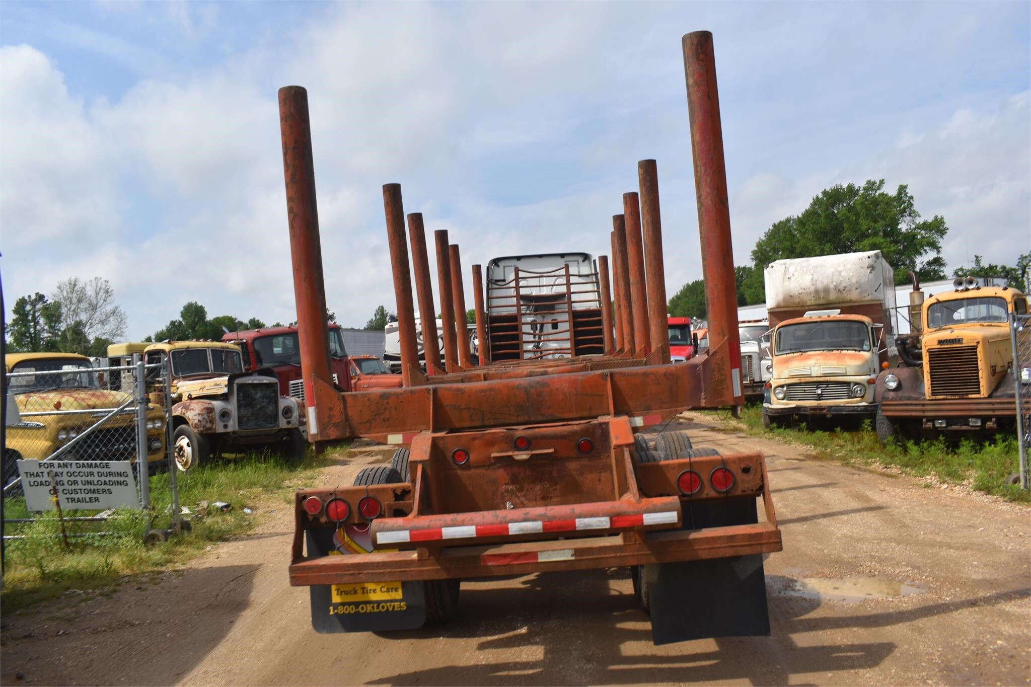 1985 Pitts 36 FT LOG TRAILER Forestry and Mining