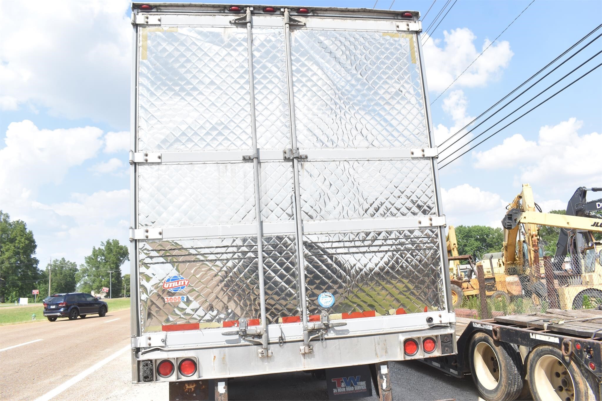 2008 Utility 53 FT REEFER Box Trucks/Trailer