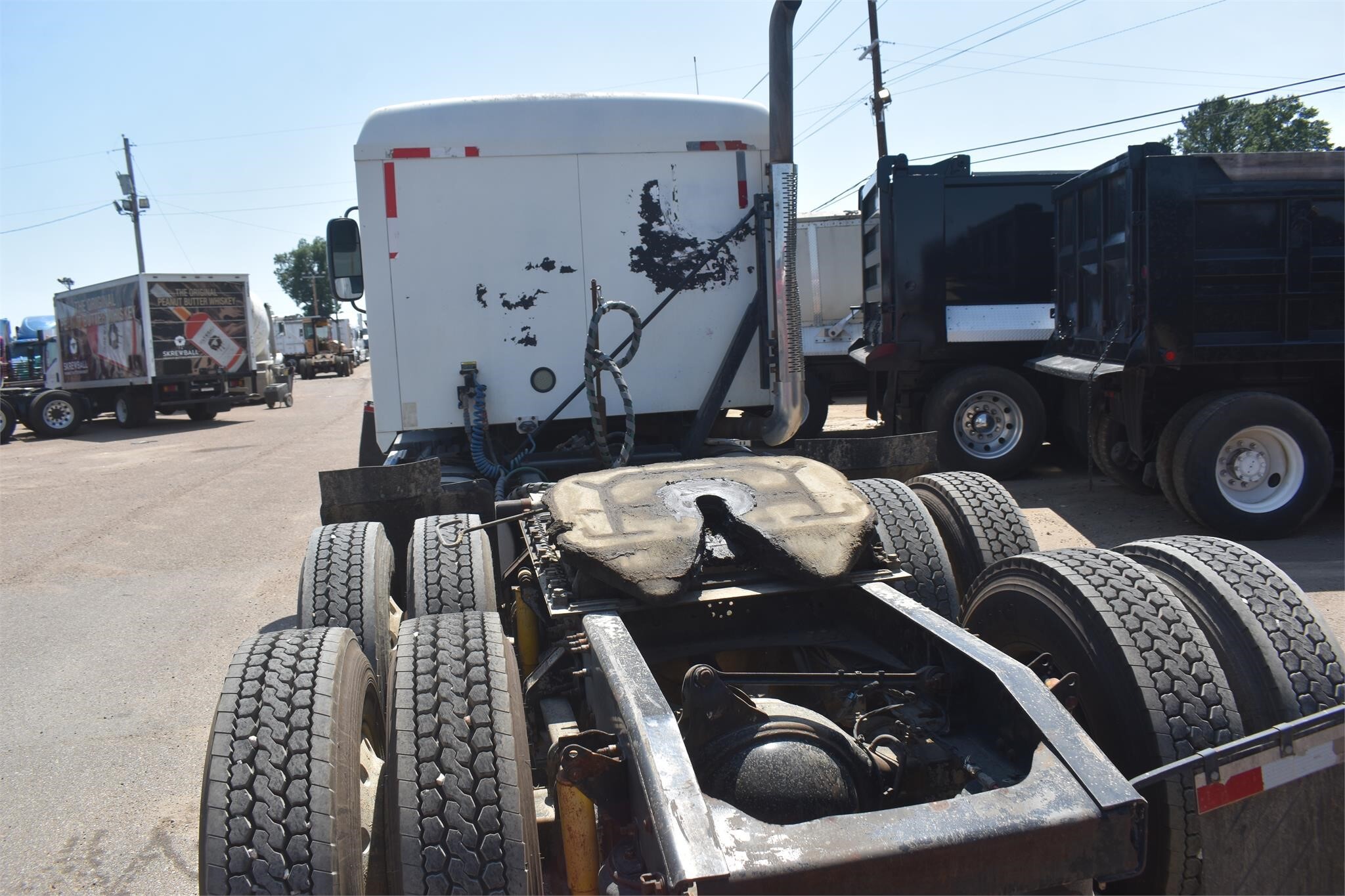 2013 Mack PINNACLE CXU613 Semi Trucks/Trailer