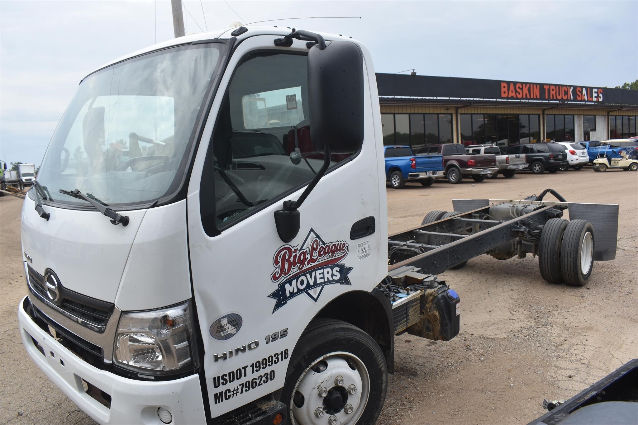 2019 Hino 195 Box Trucks/Trailer