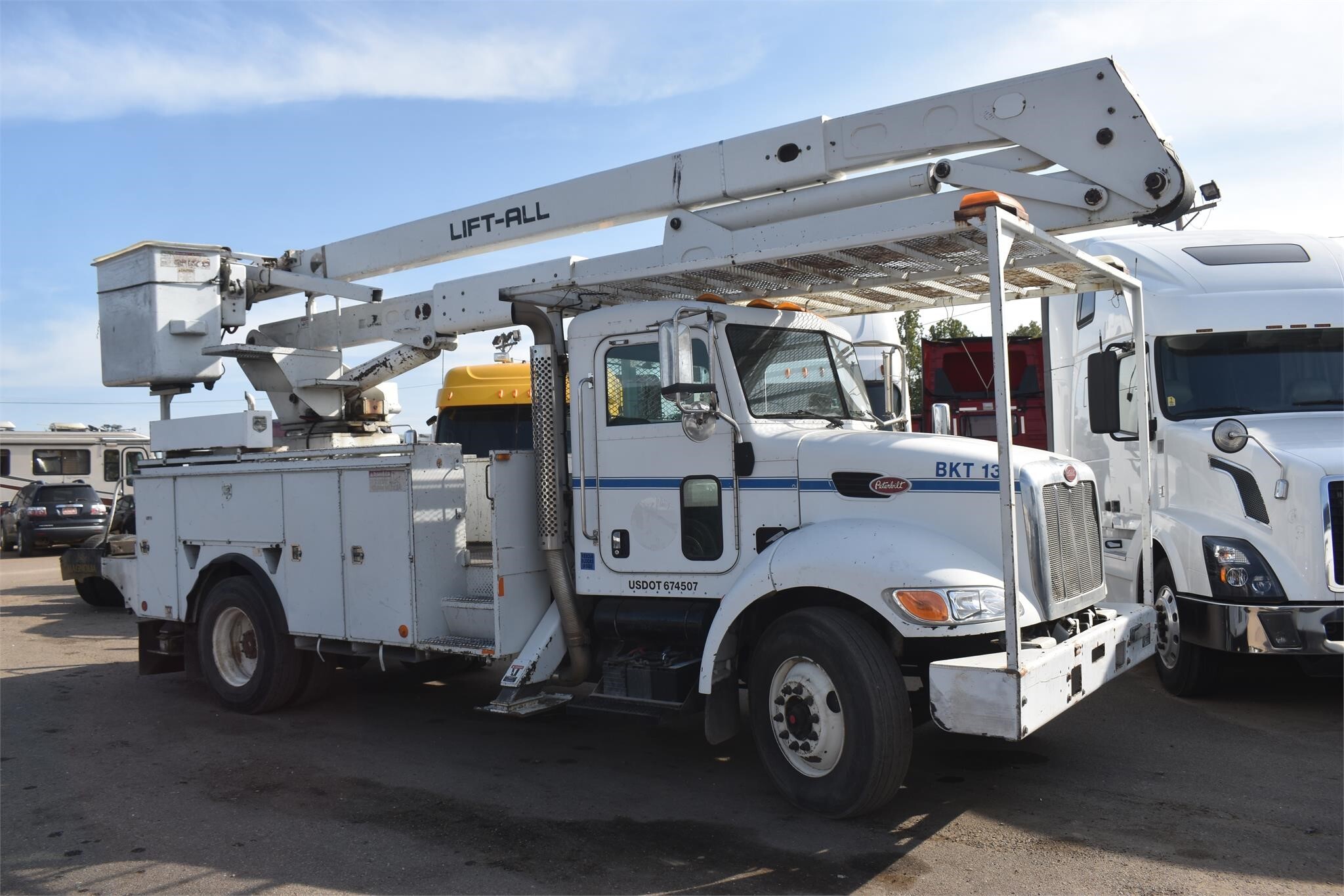 2007 LIFT-ALL LOM55-2MS Crane