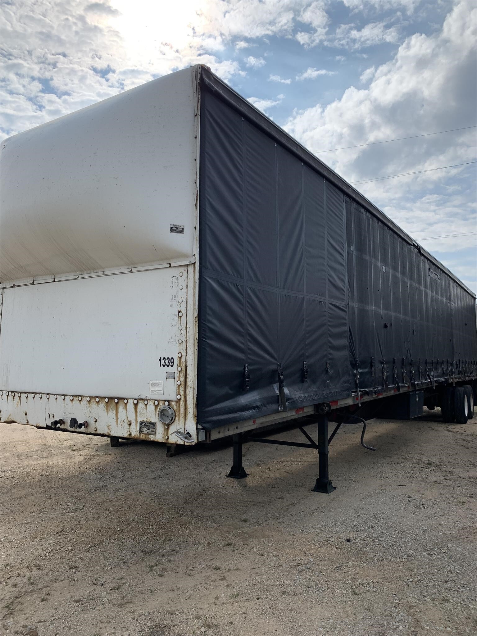 1998 NuVan 53 FT CURTAIN SIDE Box Trucks/Trailer