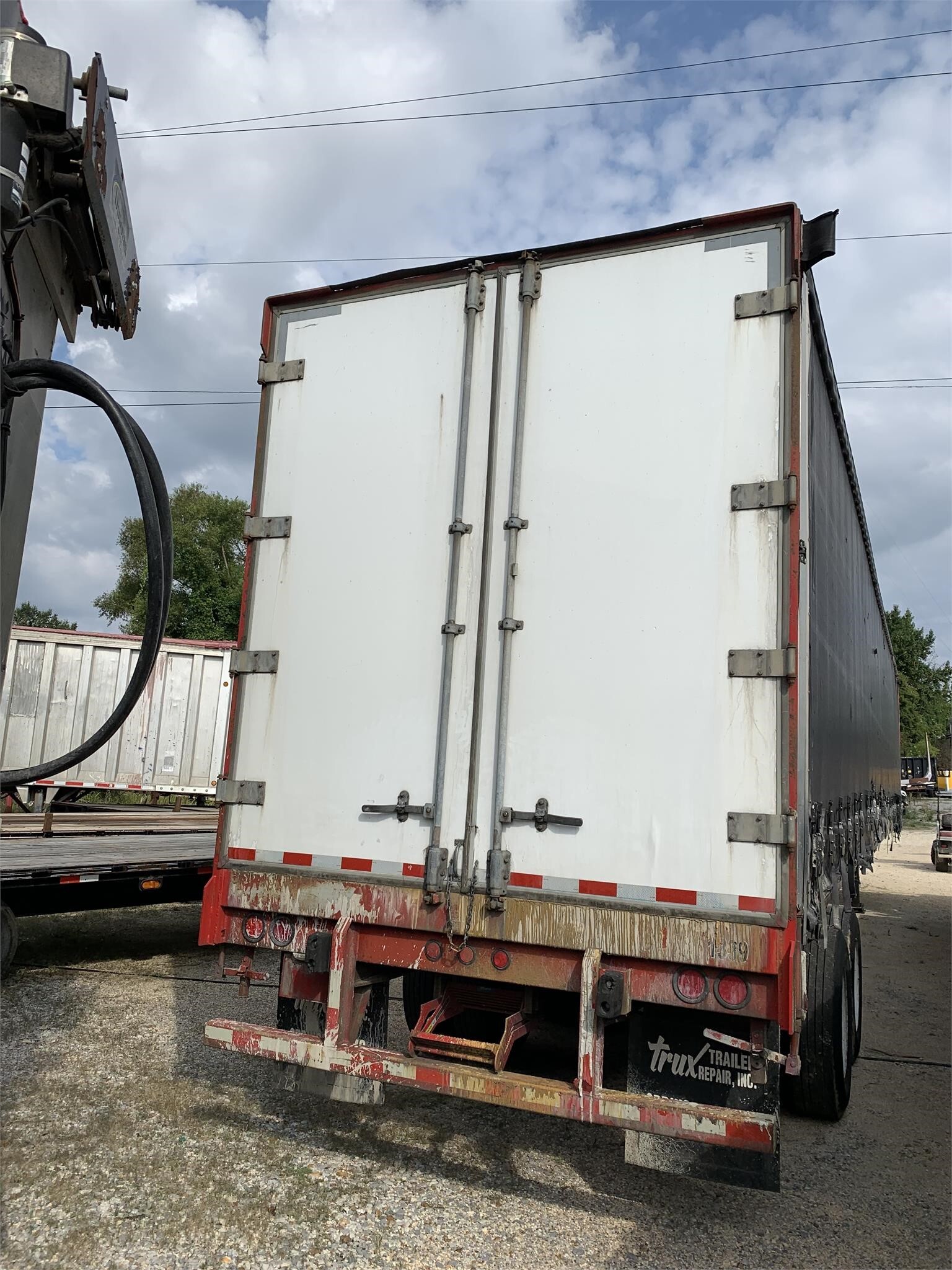 1998 NuVan 53 FT CURTAIN SIDE Box Trucks/Trailer