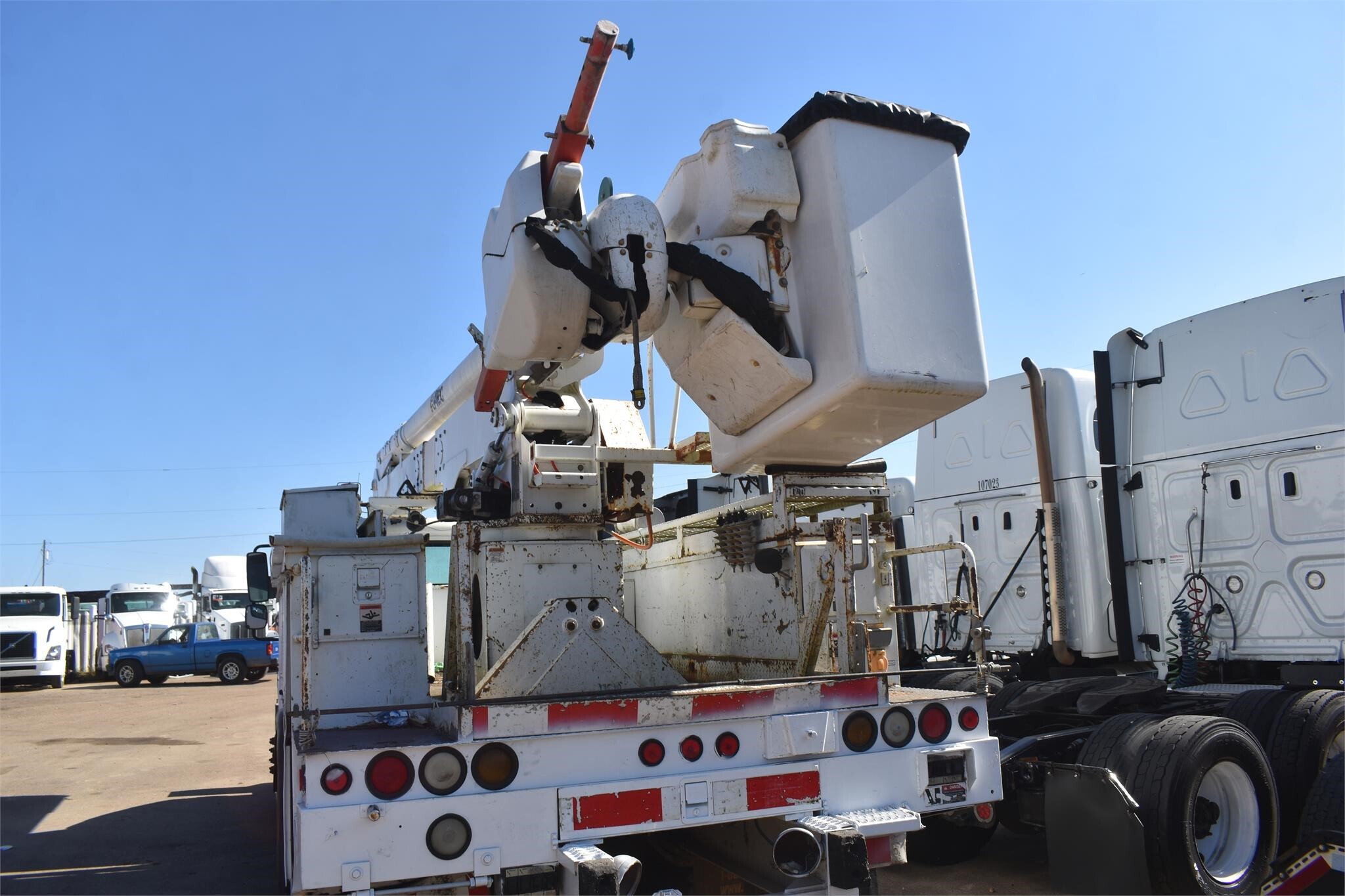 2008 Altec AA55 Crane