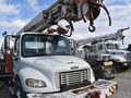 2004 Altec D945B Crane