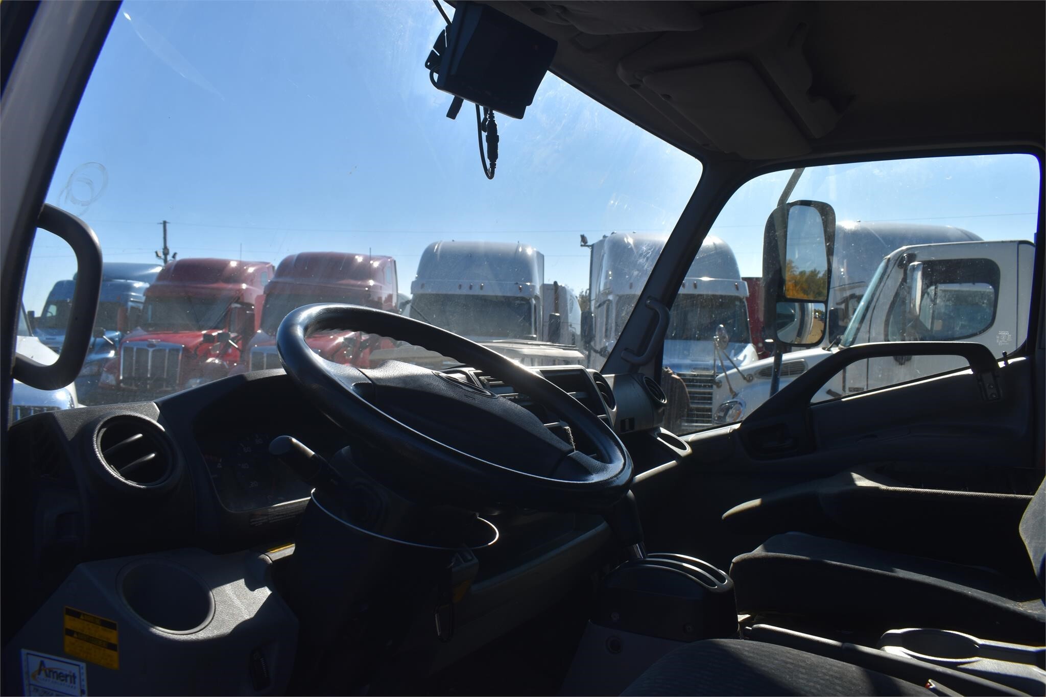 2020 Hino 195 Box Trucks/Trailer