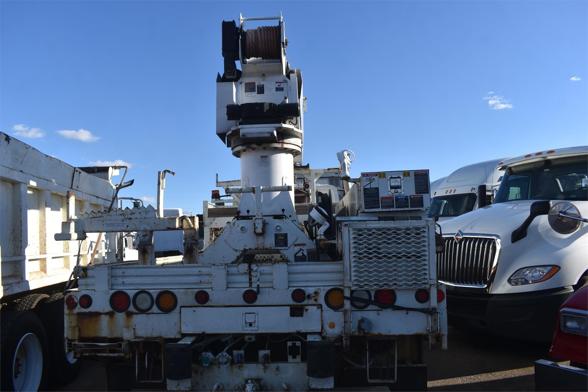 2008 Altec DM47TR Crane