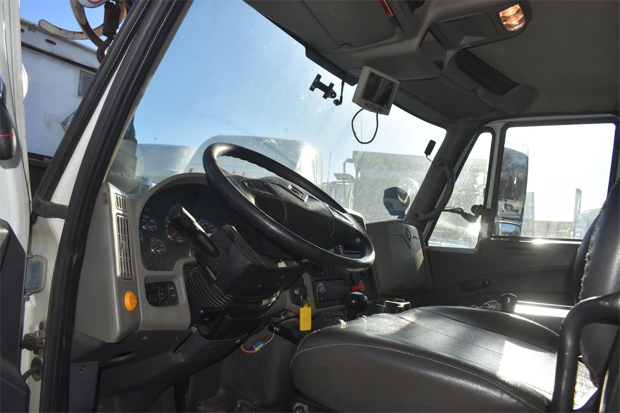 2008 Altec DM47TR Crane