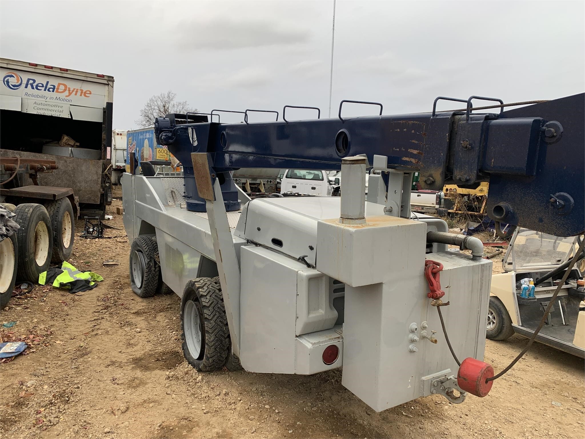1980 RO STINGER MC5A Crane