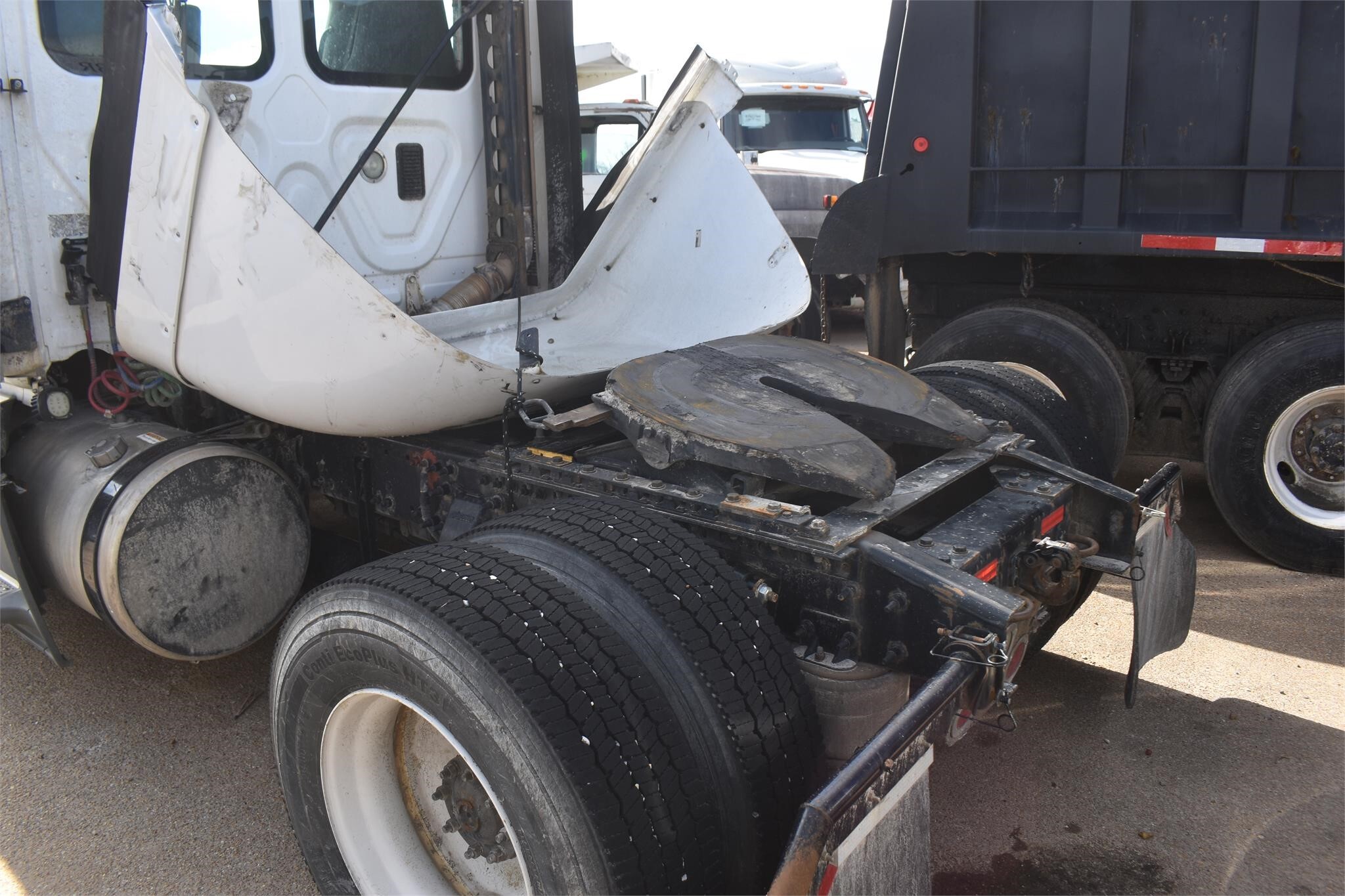 2015 Freightliner Cascadia 125 Semi Trucks/Trailer