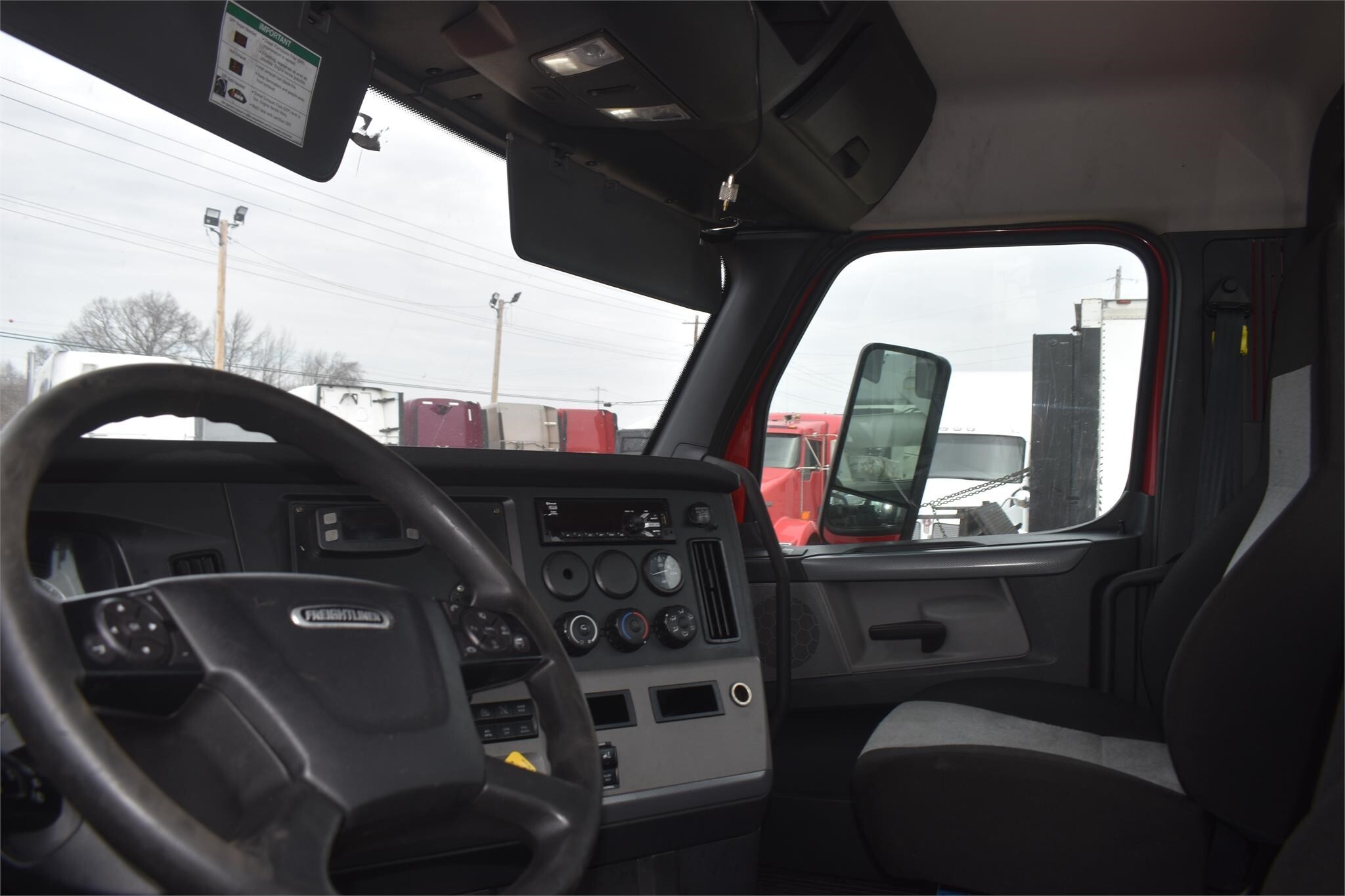 2021 Freightliner CASCADIA 116 Semi Trucks/Trailer