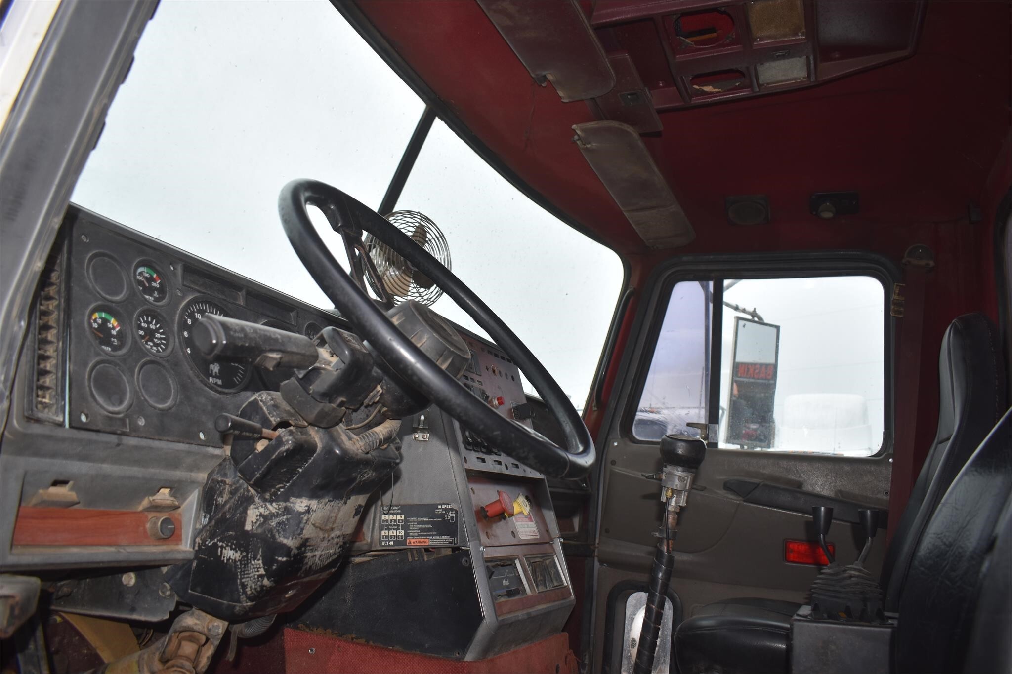 1997 Mack CH613 Semi Trucks/Trailer