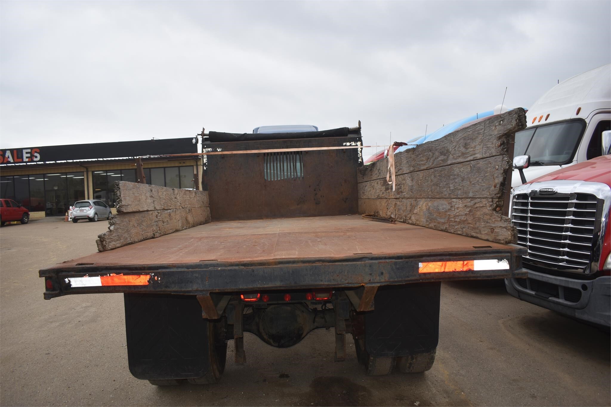 2004 Ford F-650 Pickup
