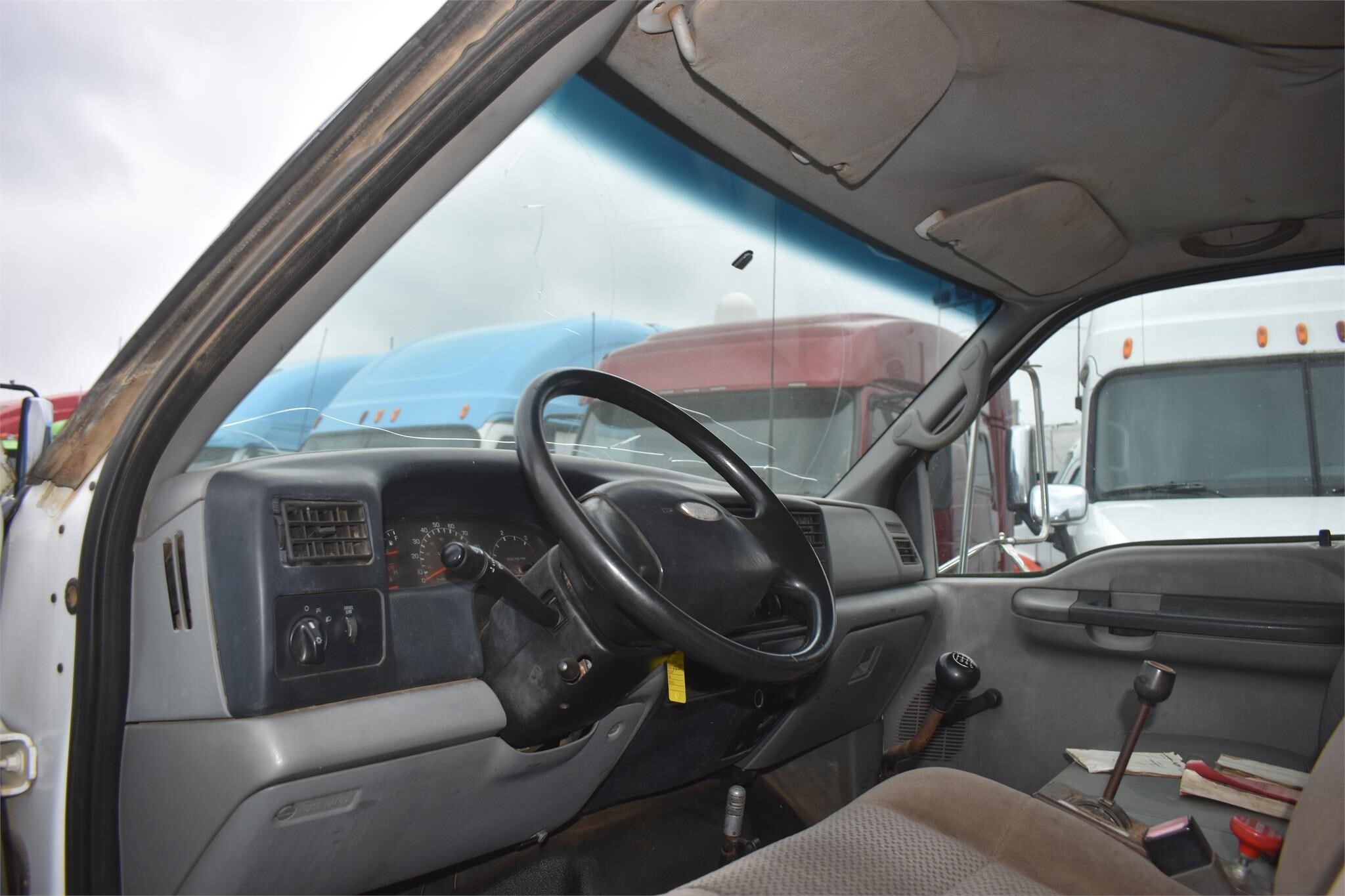 2004 Ford F-650 Pickup