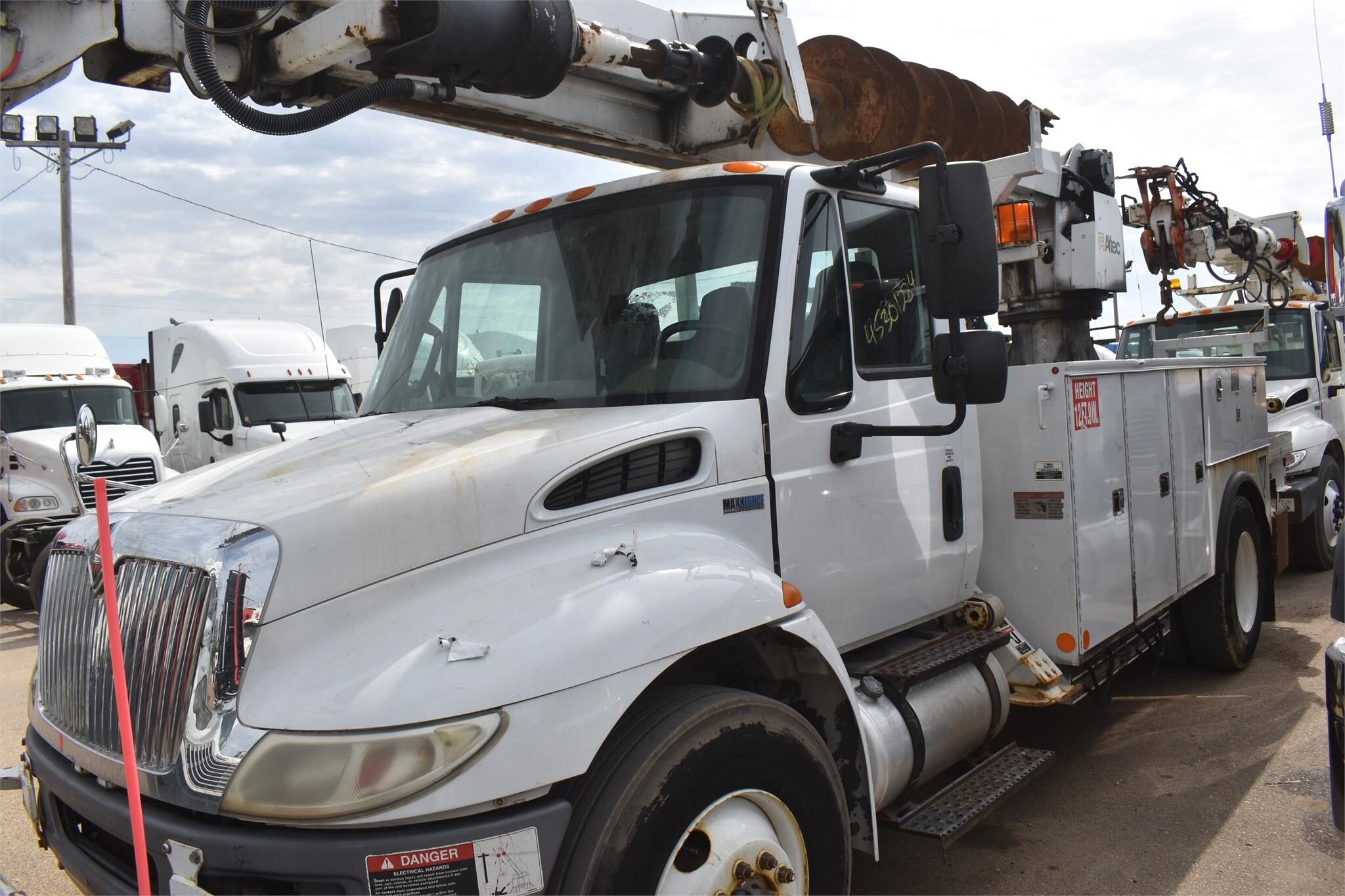 2012 Altec DM47T Crane