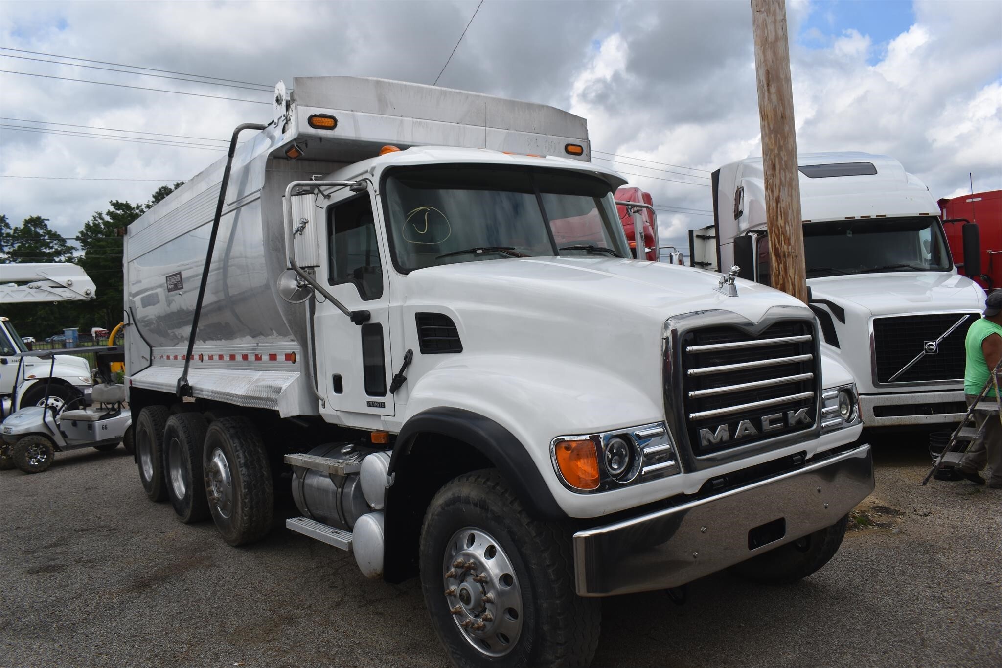 2007 Mack Granite CV713 Dump Trucks/Trailer