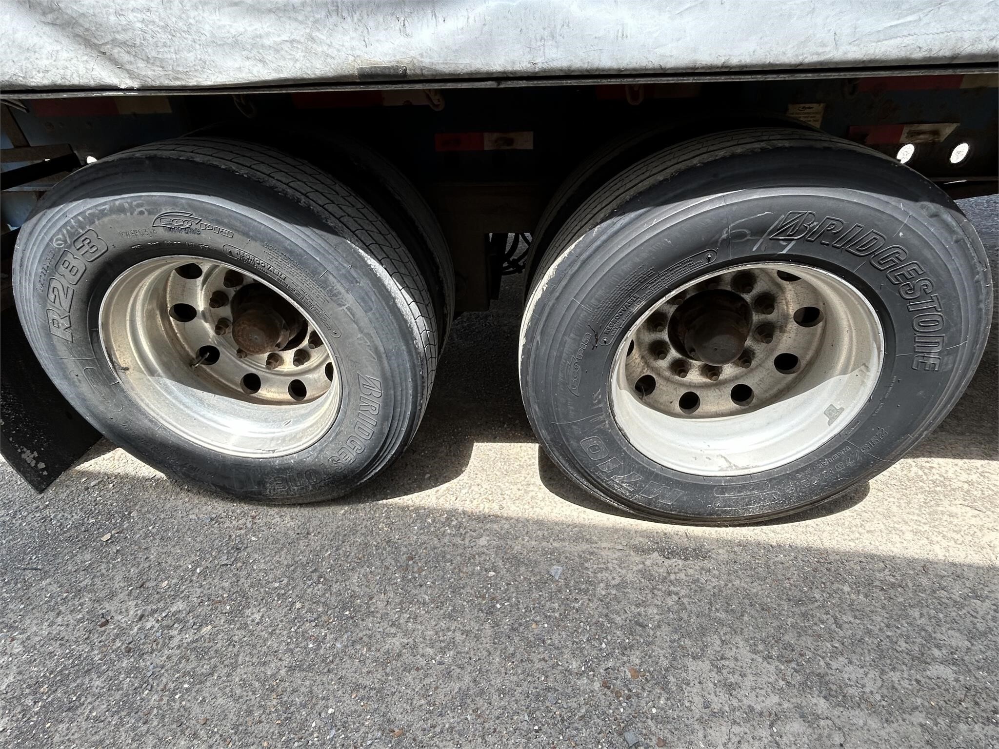 2006 Utility 48 FT COVERED WAGON Box Trucks/Trailer