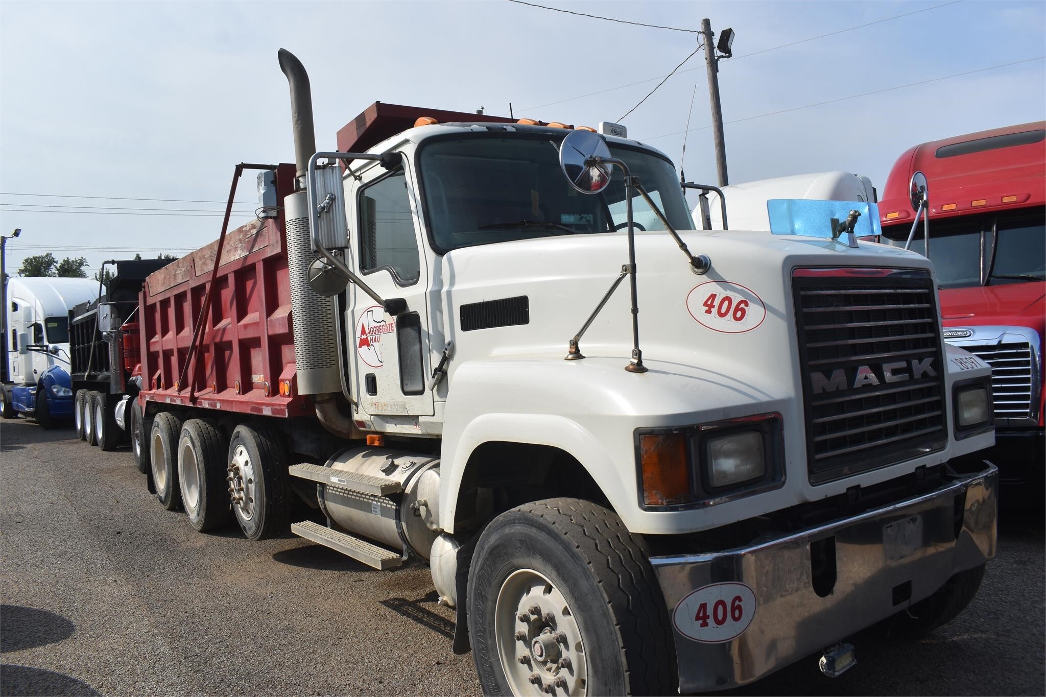 2007 Mack CHN613 Semi Trucks/Trailer