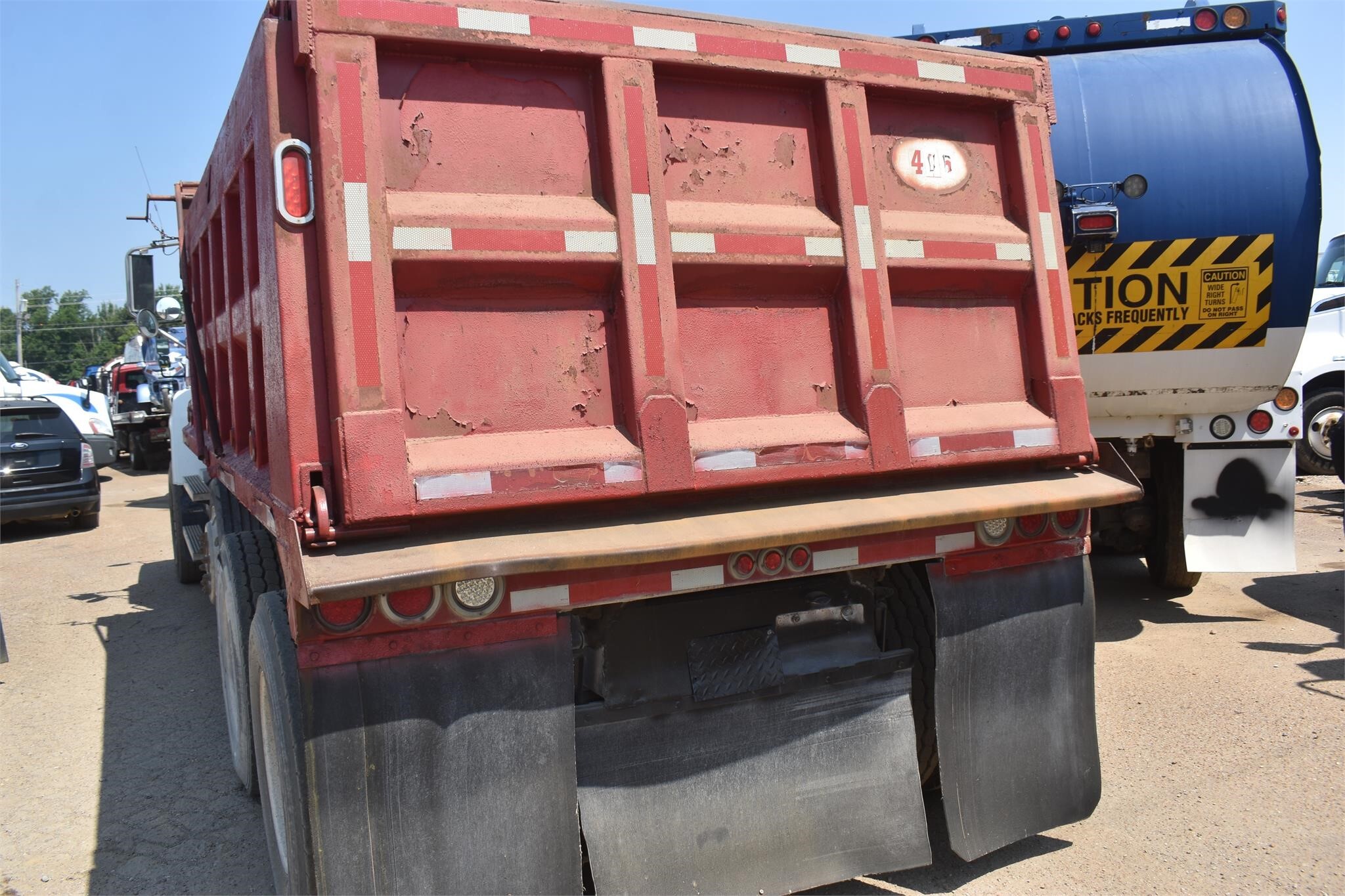 2007 Mack CHN613 Semi Trucks/Trailer