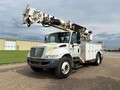2006 Altec DM47TR Crane