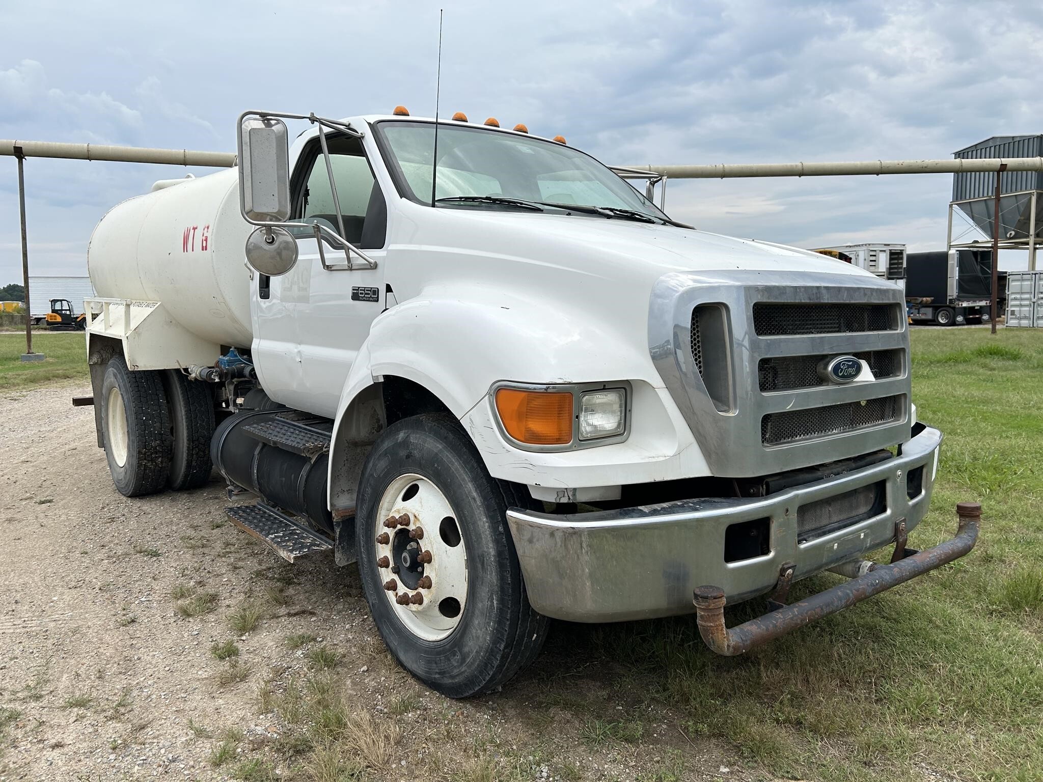 2005 Ford F-650 Pickup
