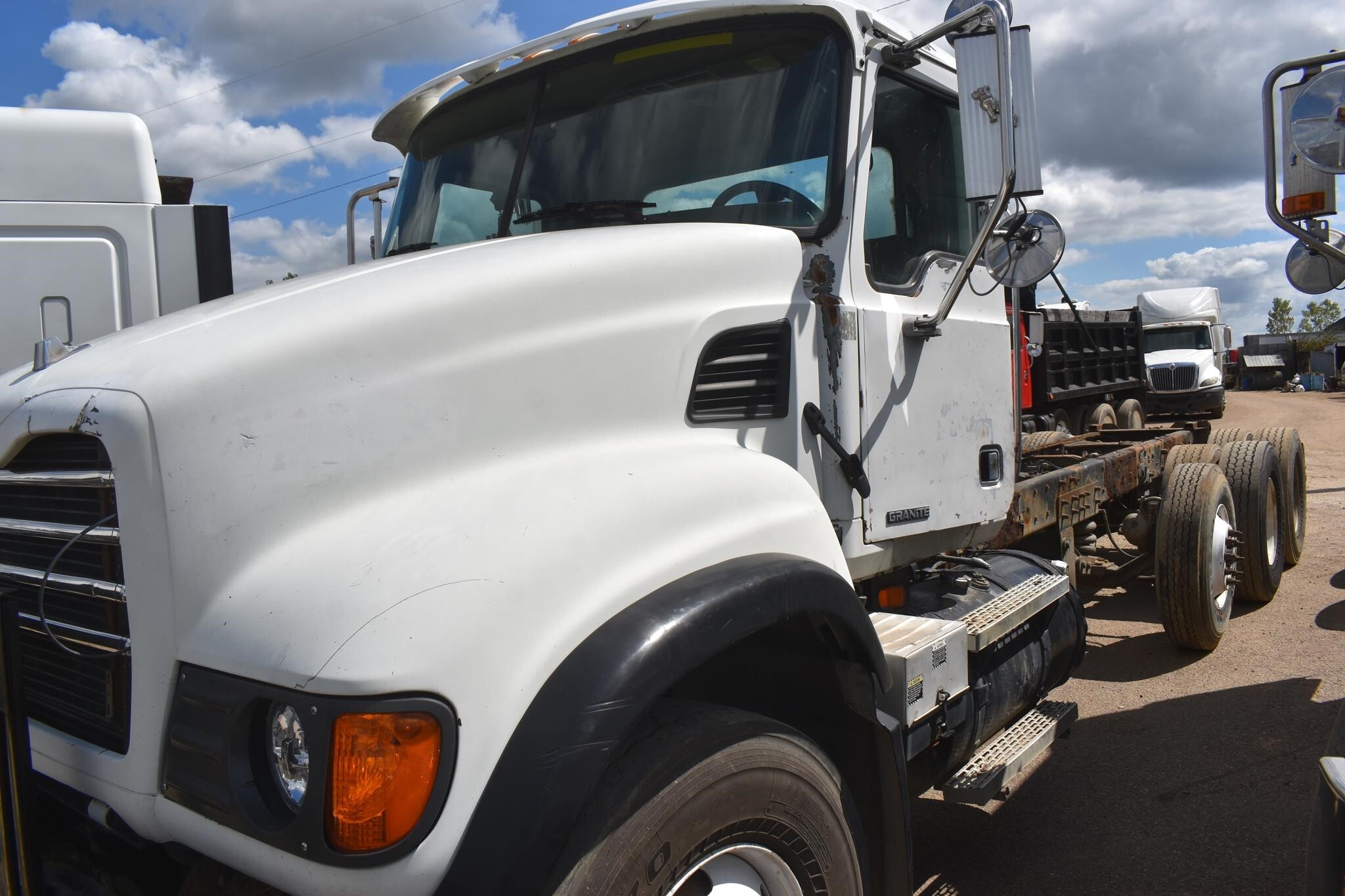 2005 Mack Granite CV713 Dump Trucks/Trailer