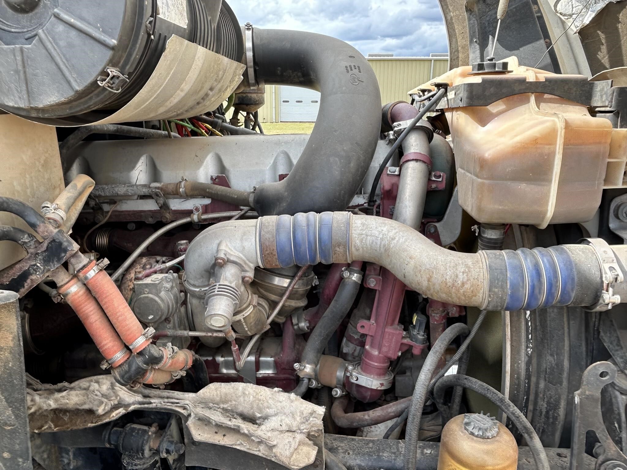 2008 Mack PINNACLE CXU613 Semi Trucks/Trailer