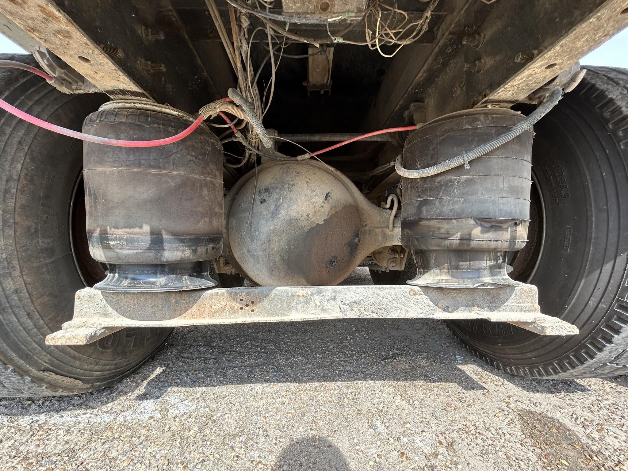 2008 Mack PINNACLE CXU613 Semi Trucks/Trailer