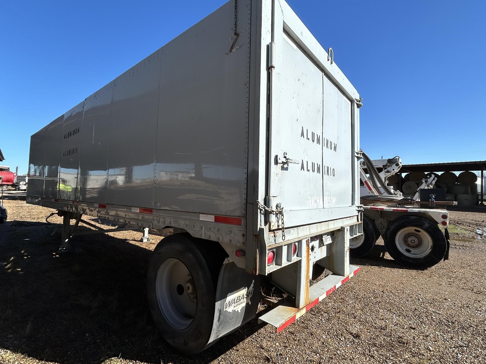 1991 Monon 28 FT OPEN TOP Box Trucks/Trailer