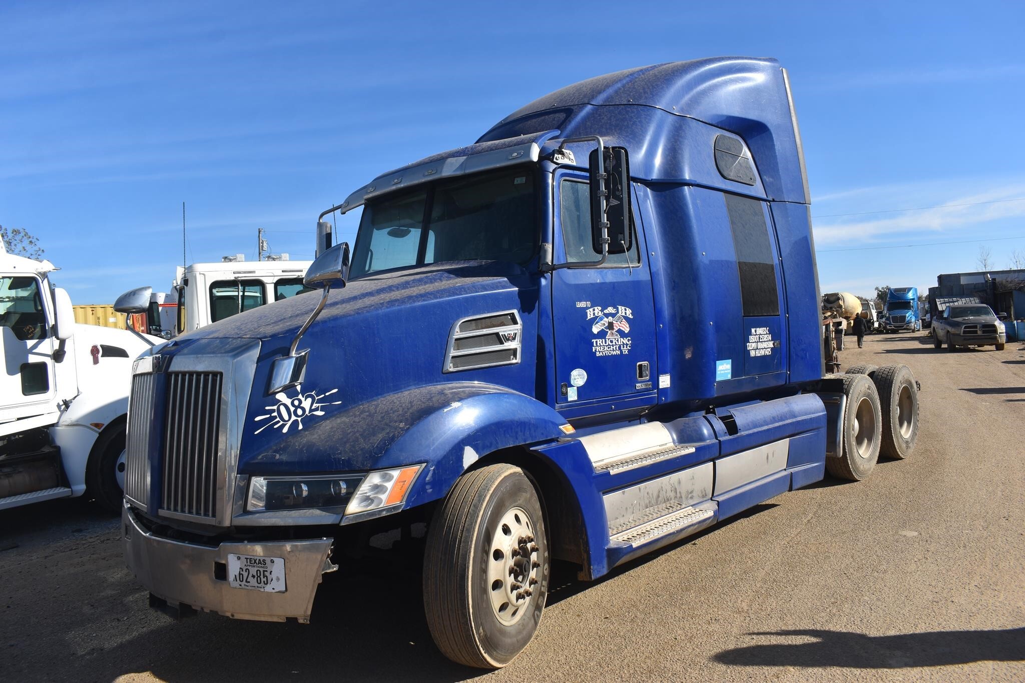 2017 Western Star 5700XE Semi Trucks/Trailer