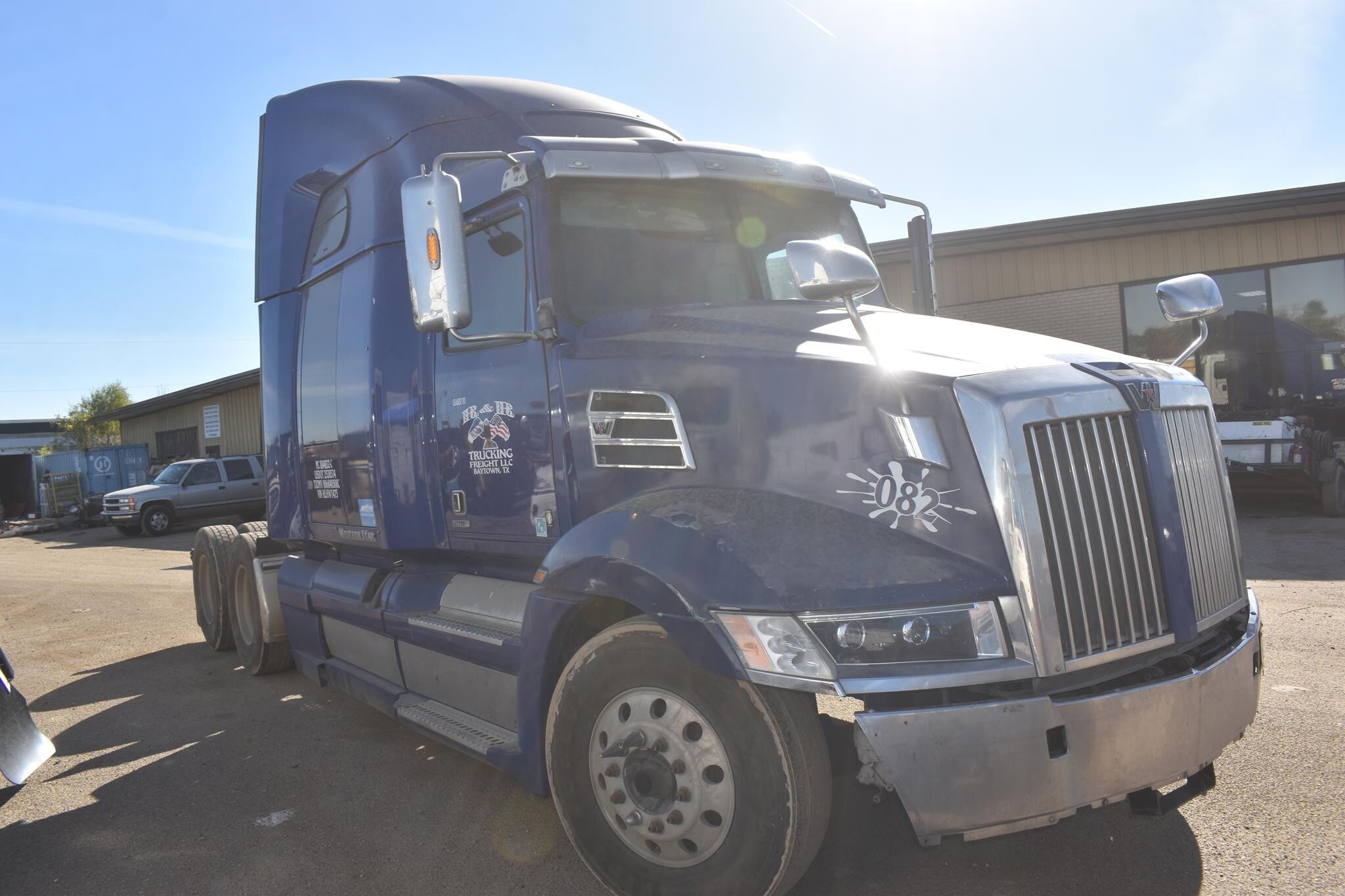 2017 Western Star 5700XE Semi Trucks/Trailer