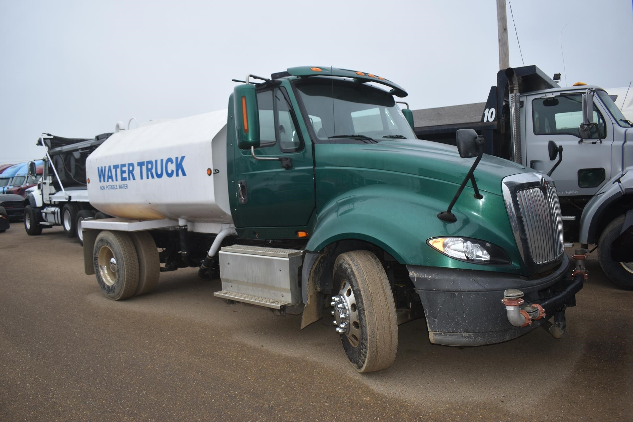 2016 International ProStar Semi Trucks/Trailer