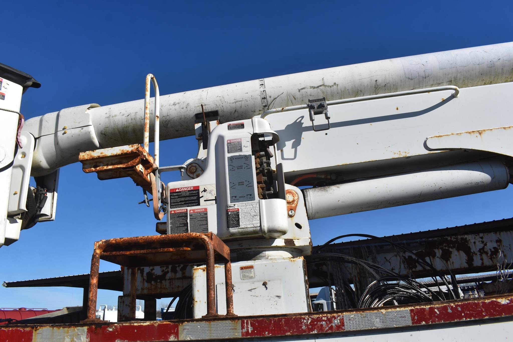 2009 Altec AA55 Crane