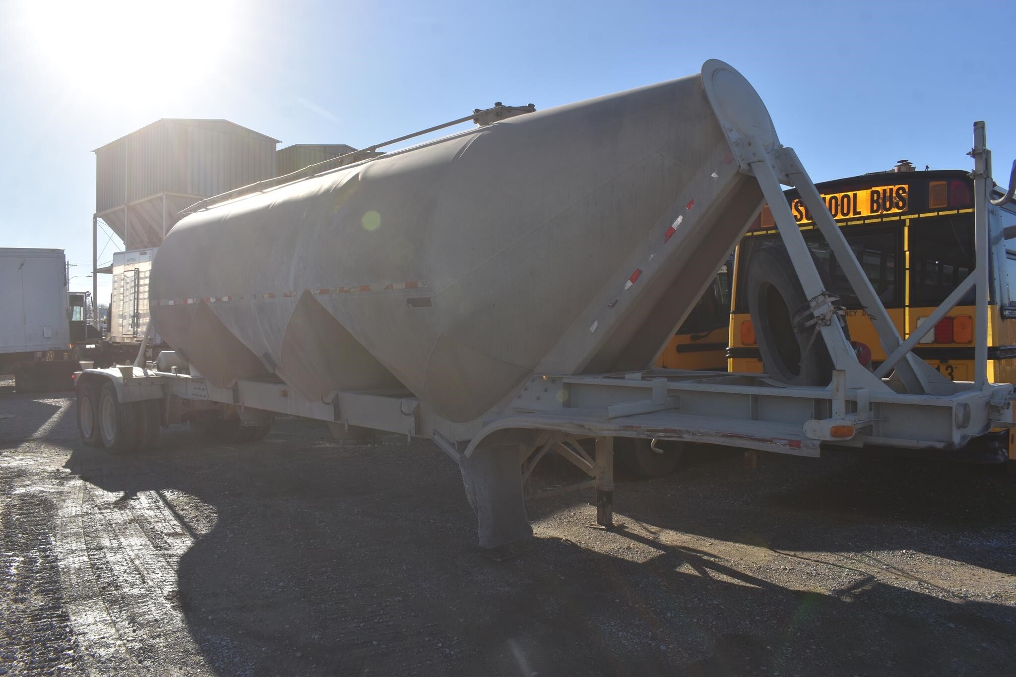1995 Fruehauf 1200 CUBE Fuel Trucks/Trailer