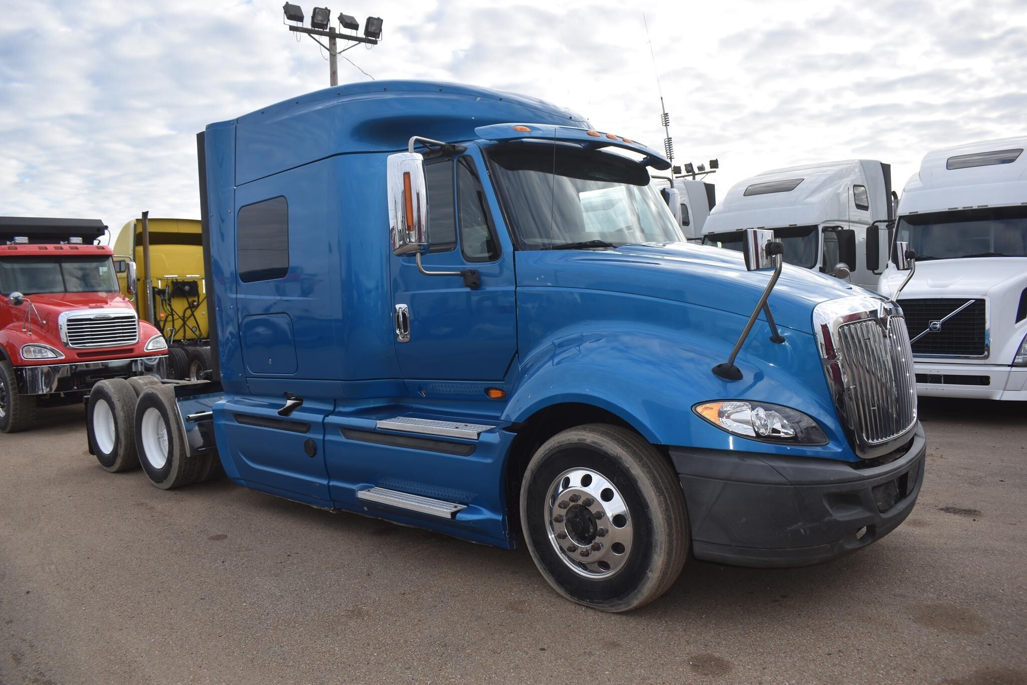 2015 International ProStar Semi Trucks/Trailer