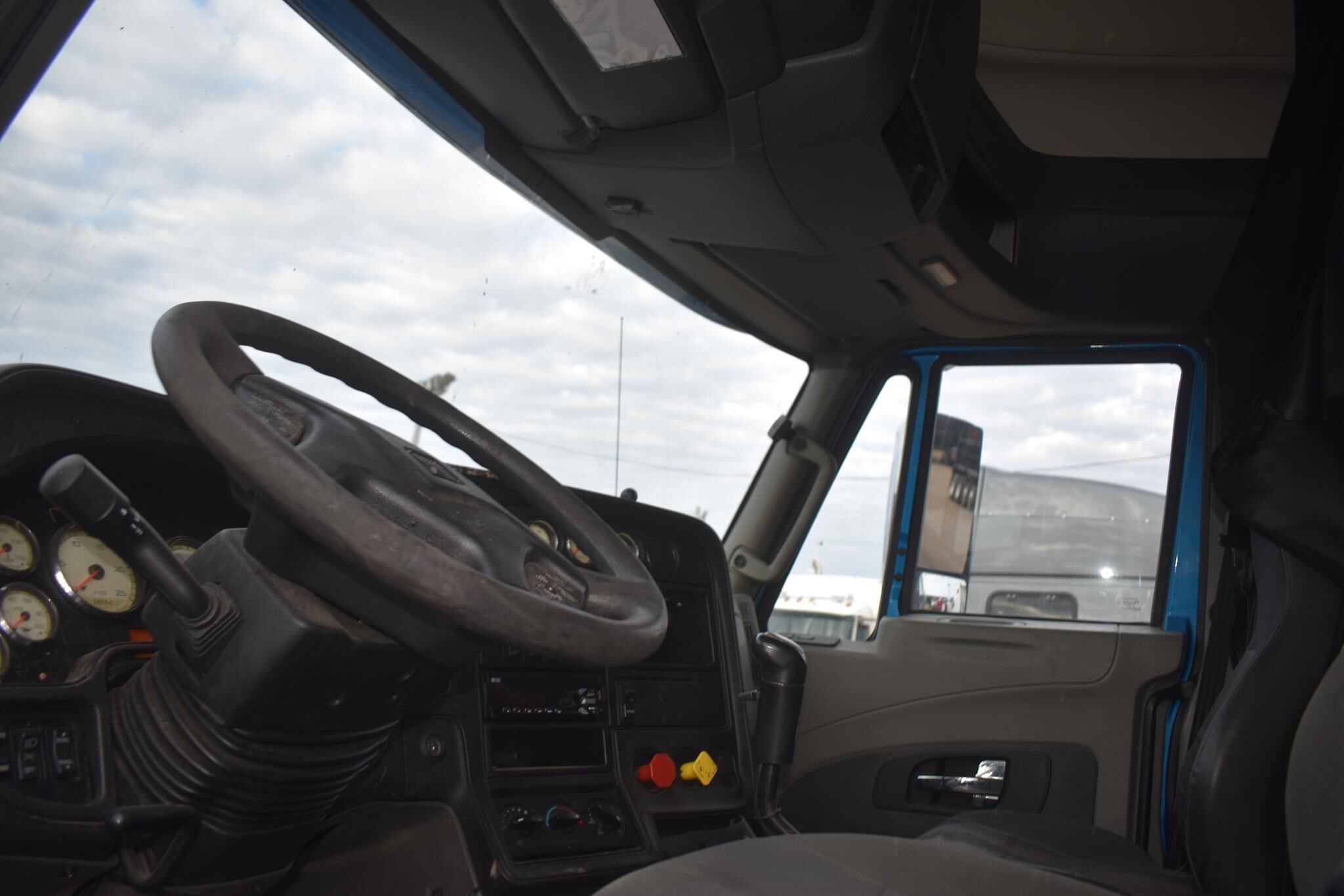 2015 International ProStar Semi Trucks/Trailer