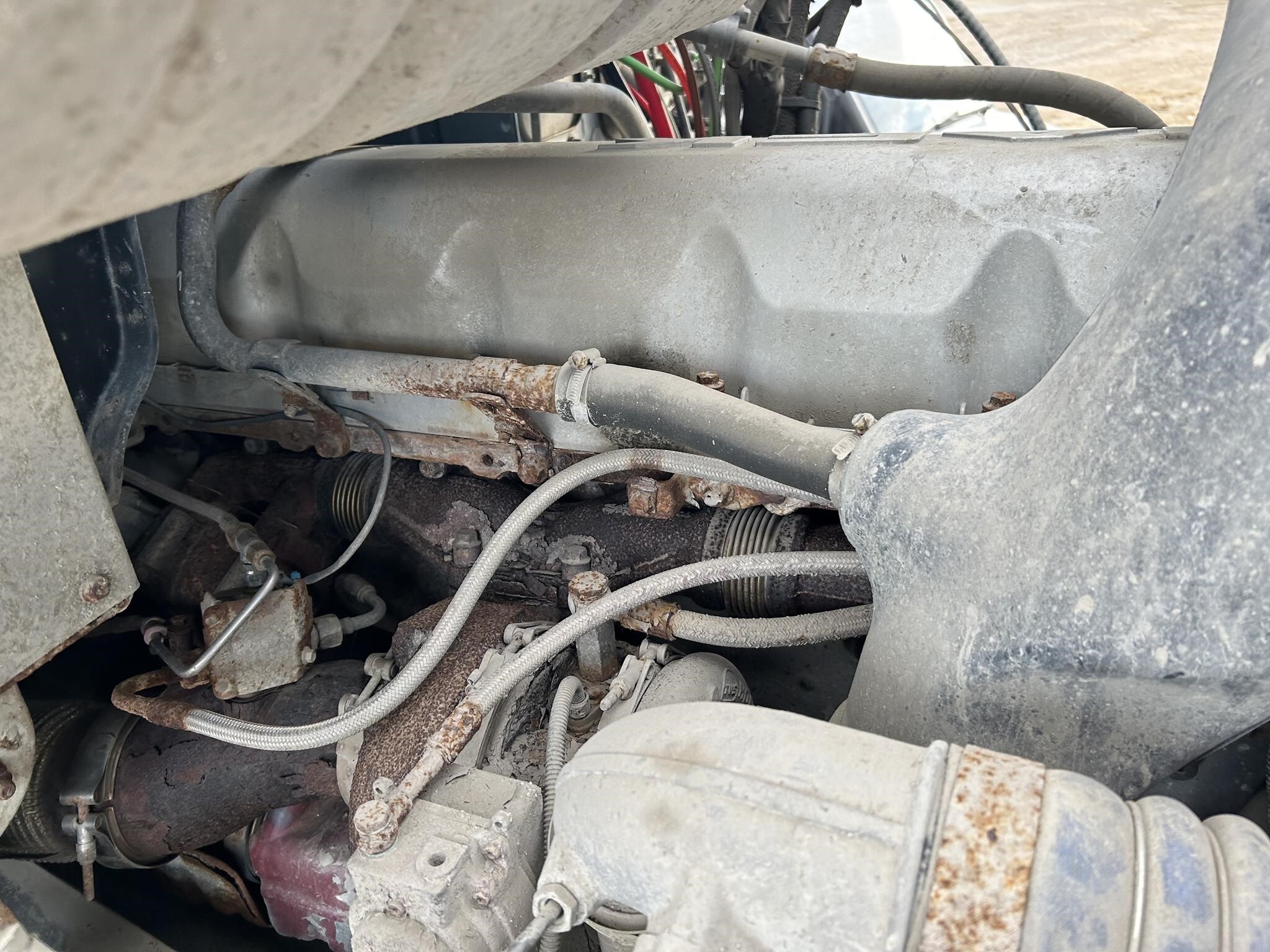 2011 Mack Pinnacle CHU613 Semi Trucks/Trailer