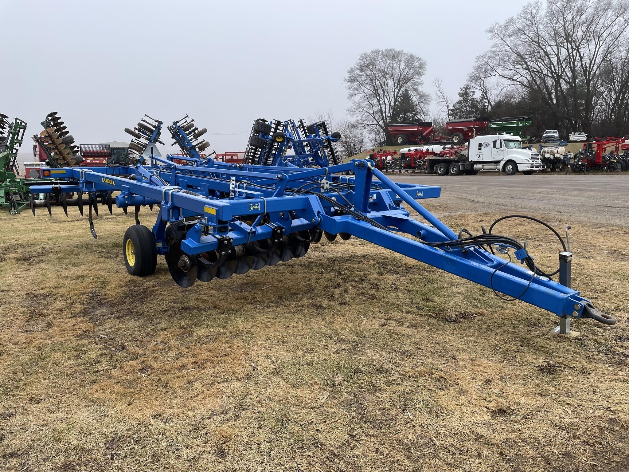 Landoll 2210-9 Disk Chisel - $29,900 | Machinery Pete