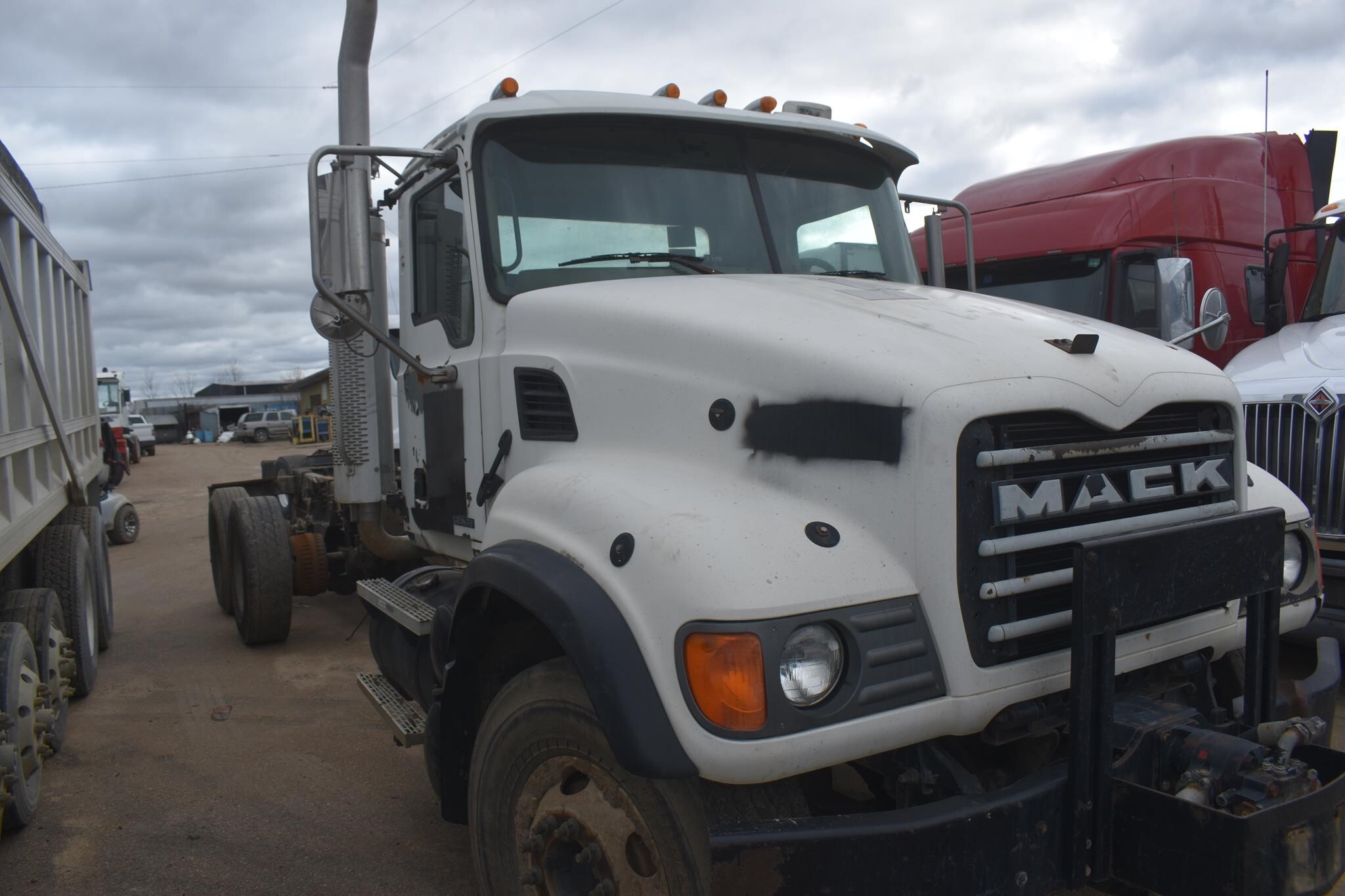 2007 Mack Granite CV713 Dump Trucks/Trailer