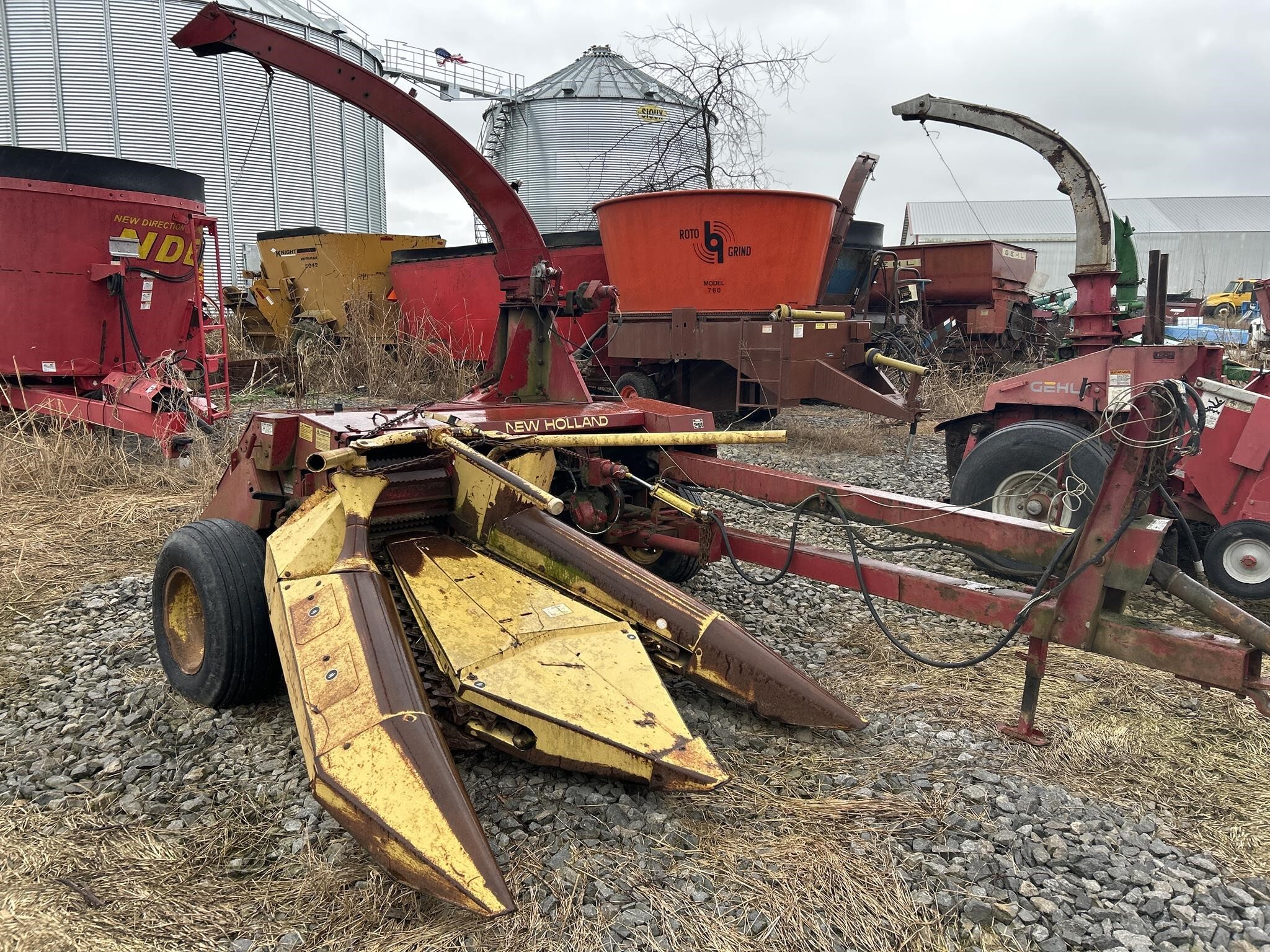  New Holland 782 Pull-Type Forage Harvester