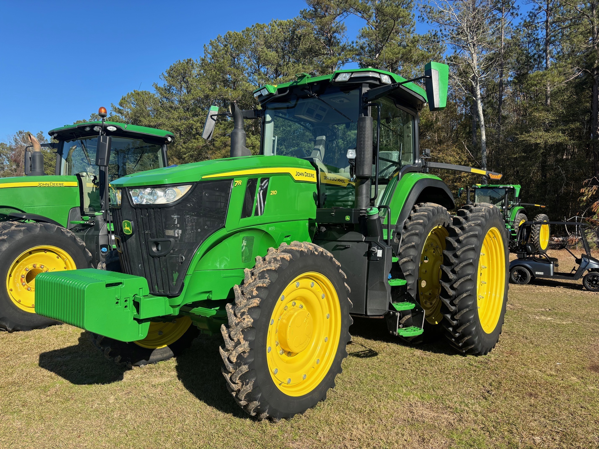 2023 John Deere 7R 210 Tractor