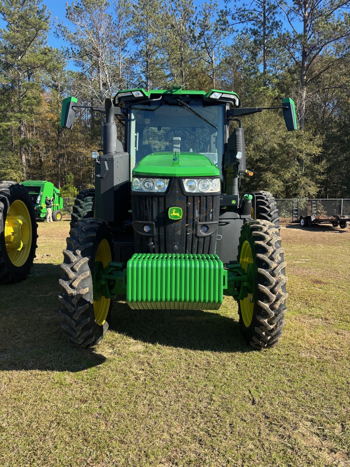 2023 John Deere 7R 210 Tractor