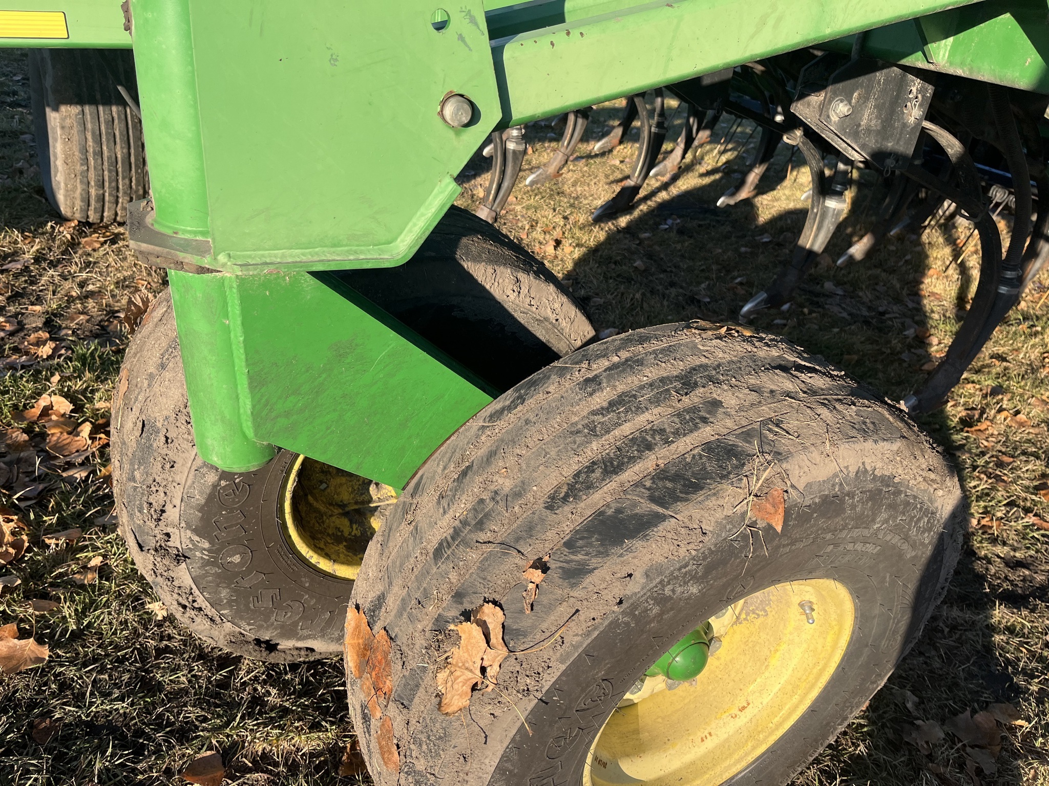 2002 John Deere 1820 Air Seeder