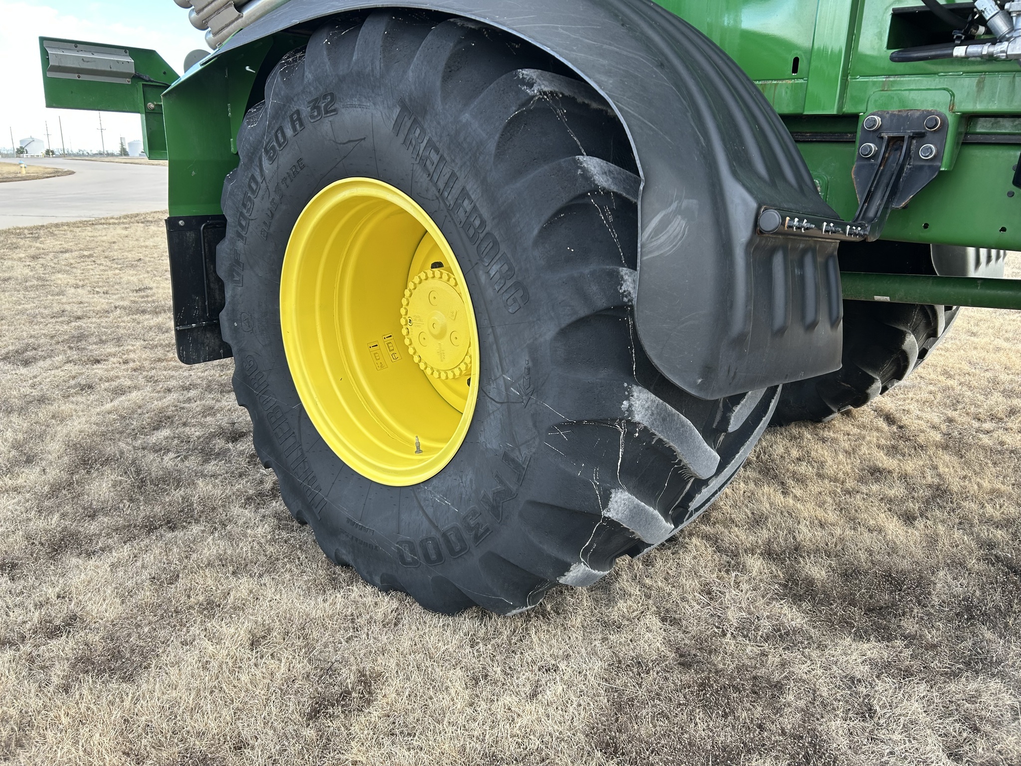 2022 John Deere 800R Self-Propelled Fertilizer Spreader