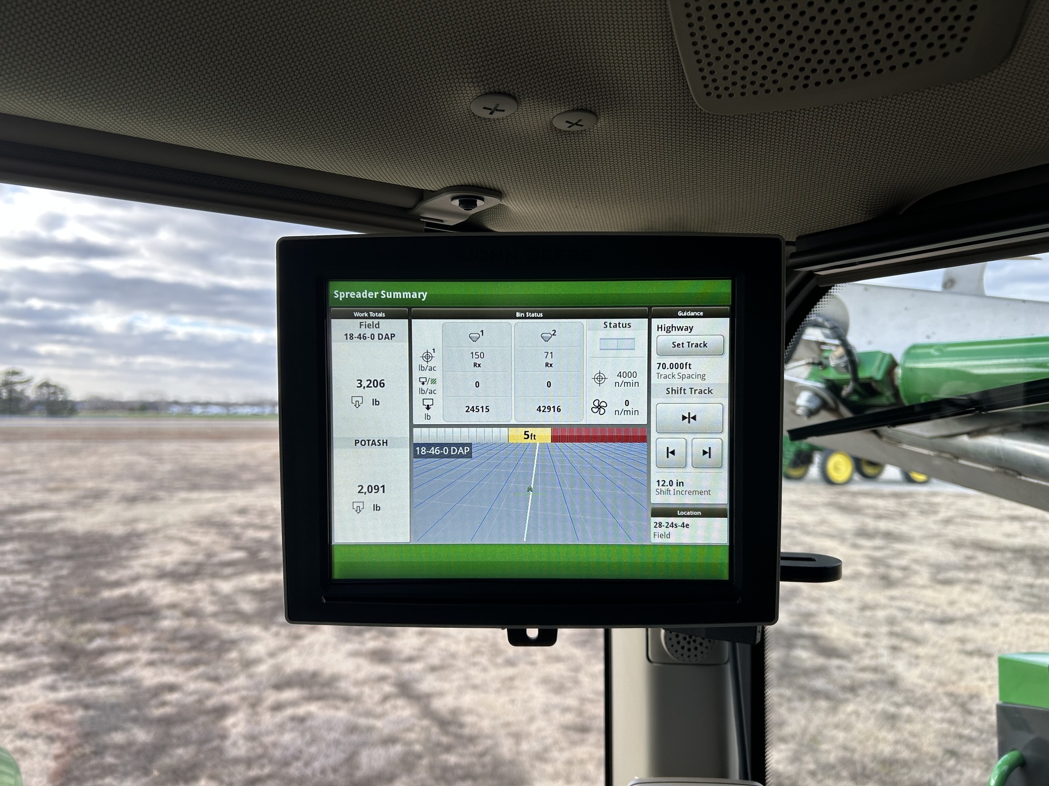 2022 John Deere 800R Self-Propelled Fertilizer Spreader