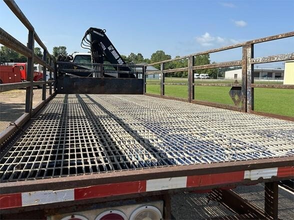 1998 Hiab 2-105 Crane