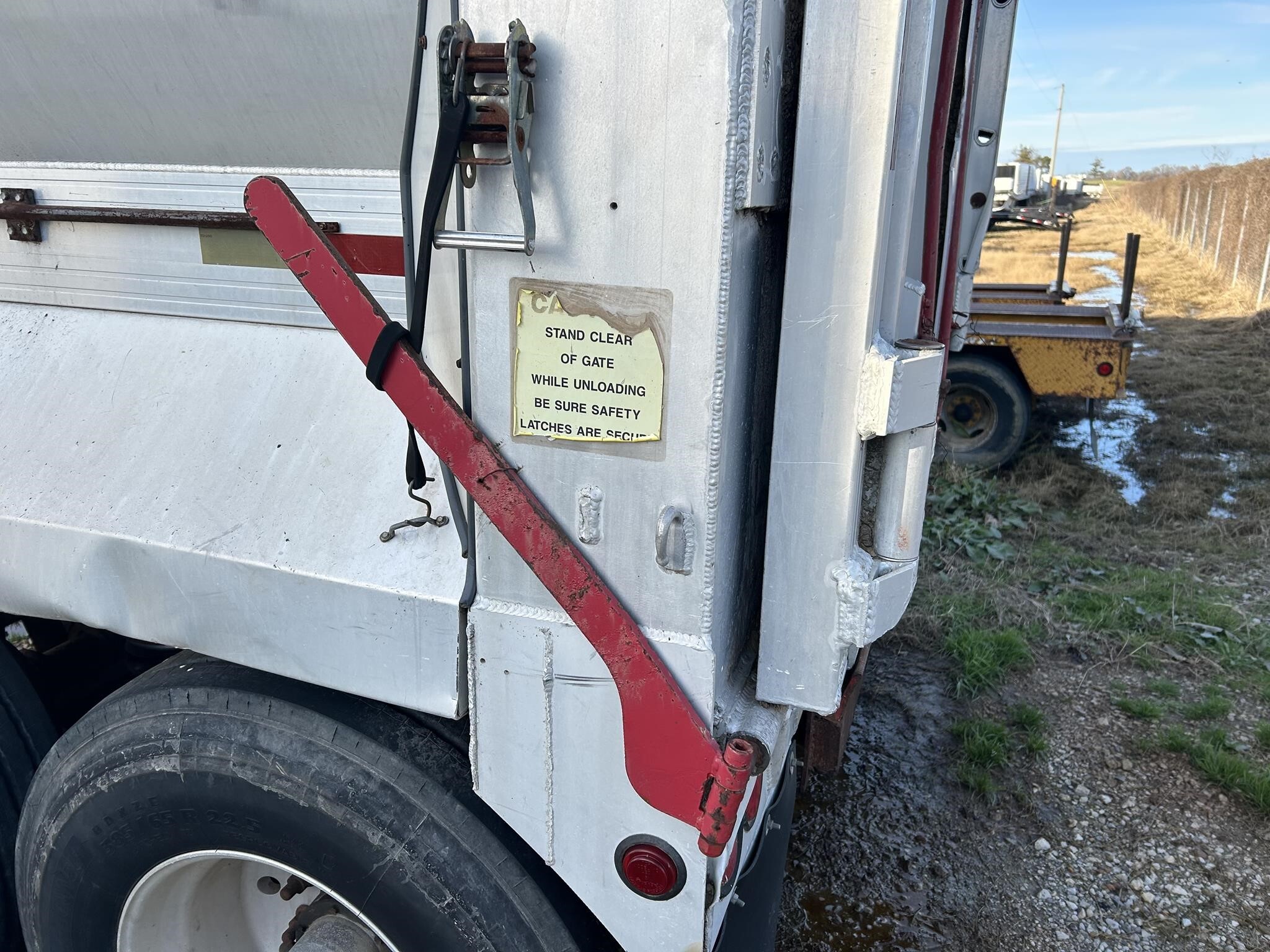 2004 Everlite 48 FT OPEN TOP Box Trucks/Trailer