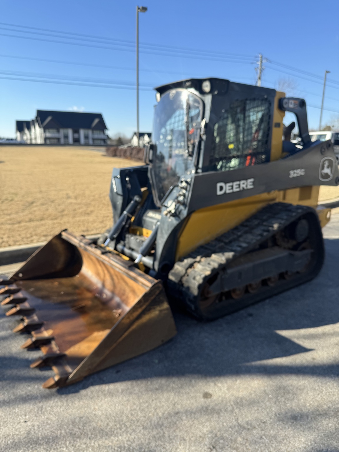 2022 Deere 325G Skid Steer